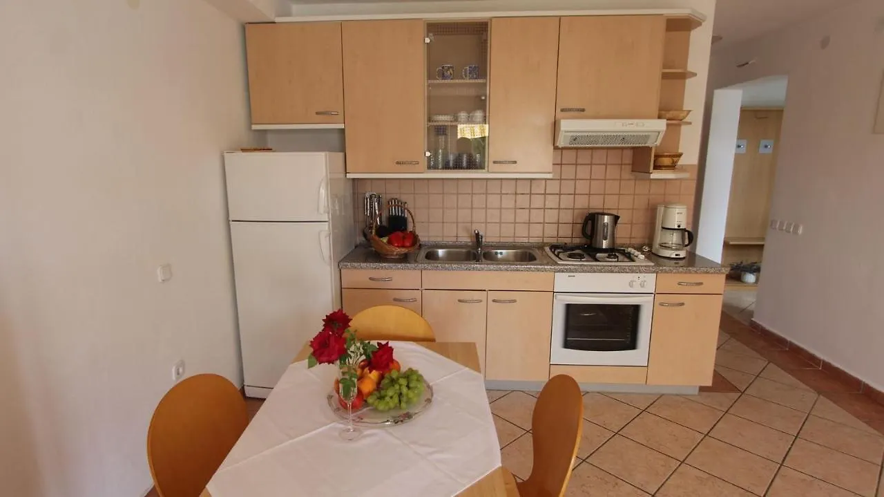 Apartment Grahovac 4 Malinska